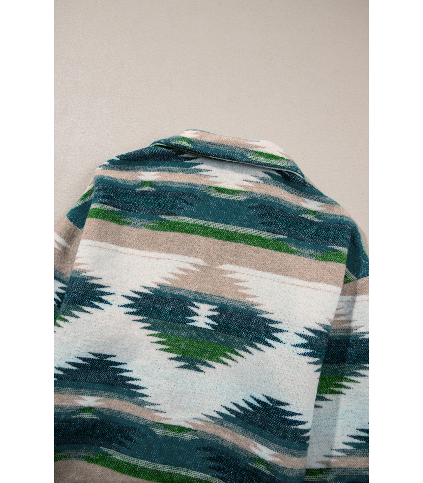 Leandra - Vest met knoop sluiting