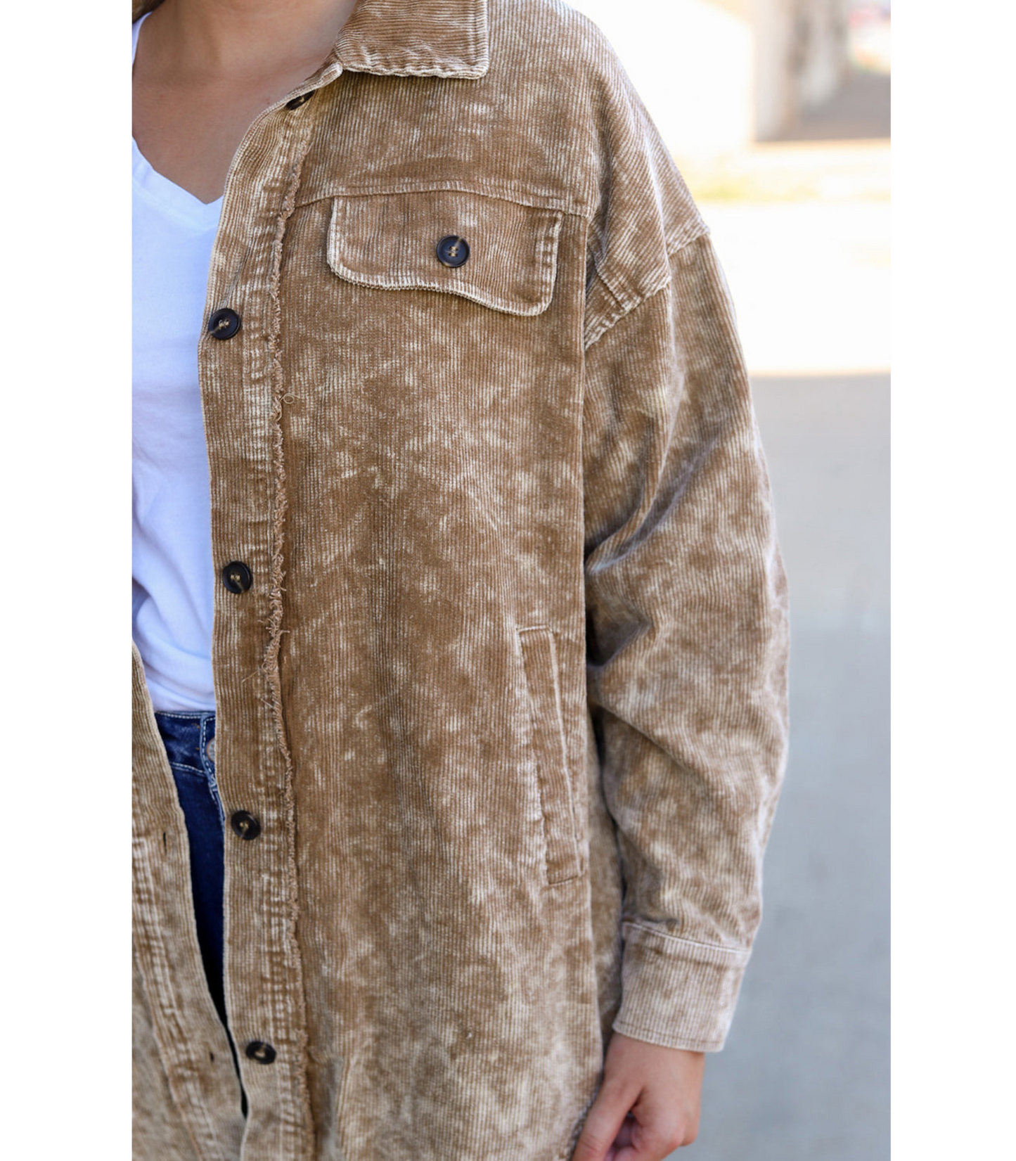Marcella - Long jacket with button closure