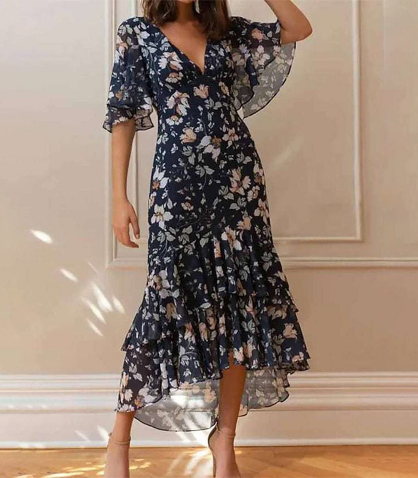 Noa – Casual Dress with V-Neck