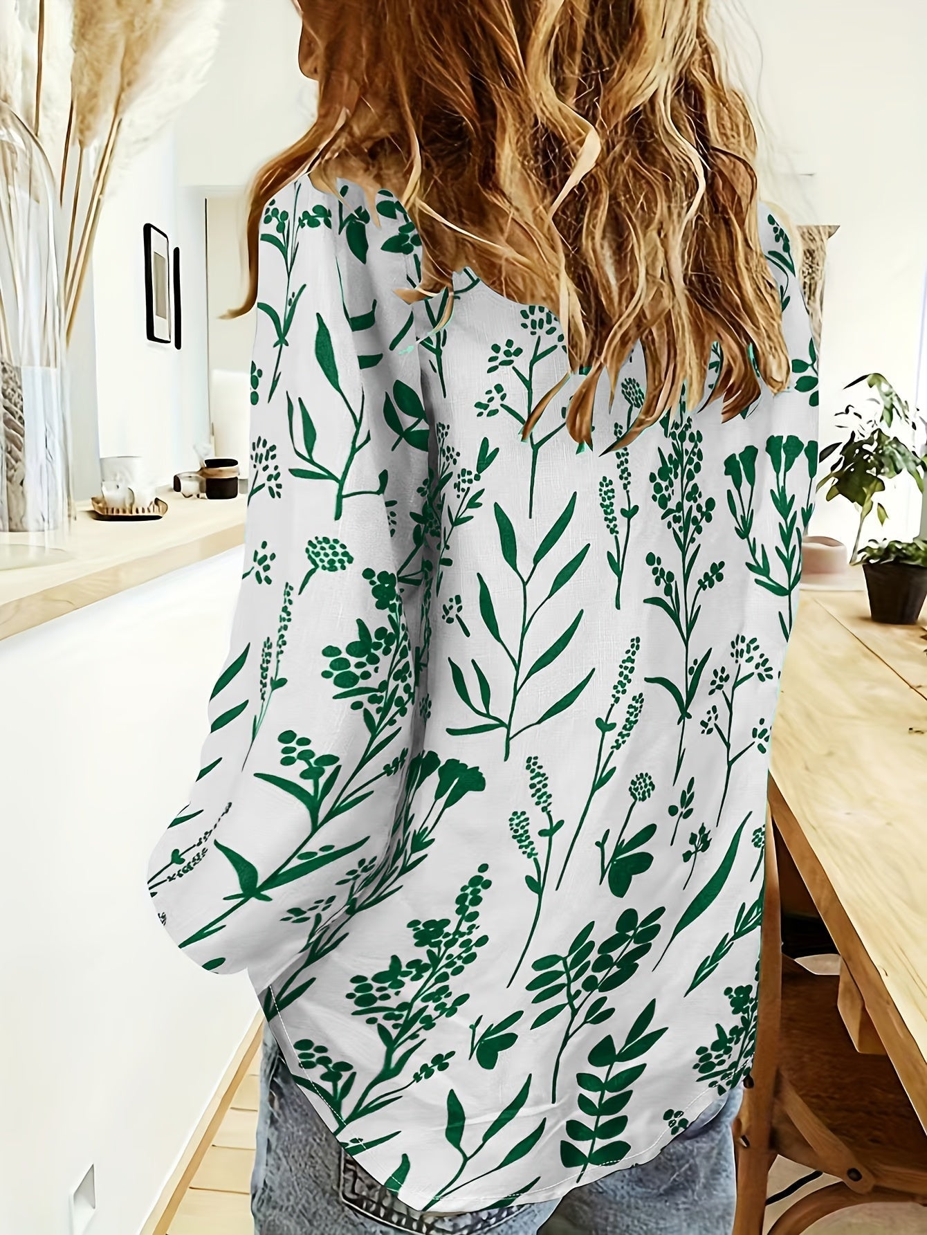 Chenaya - damesblouse lange mouwen me bloemmotief en reverskraag