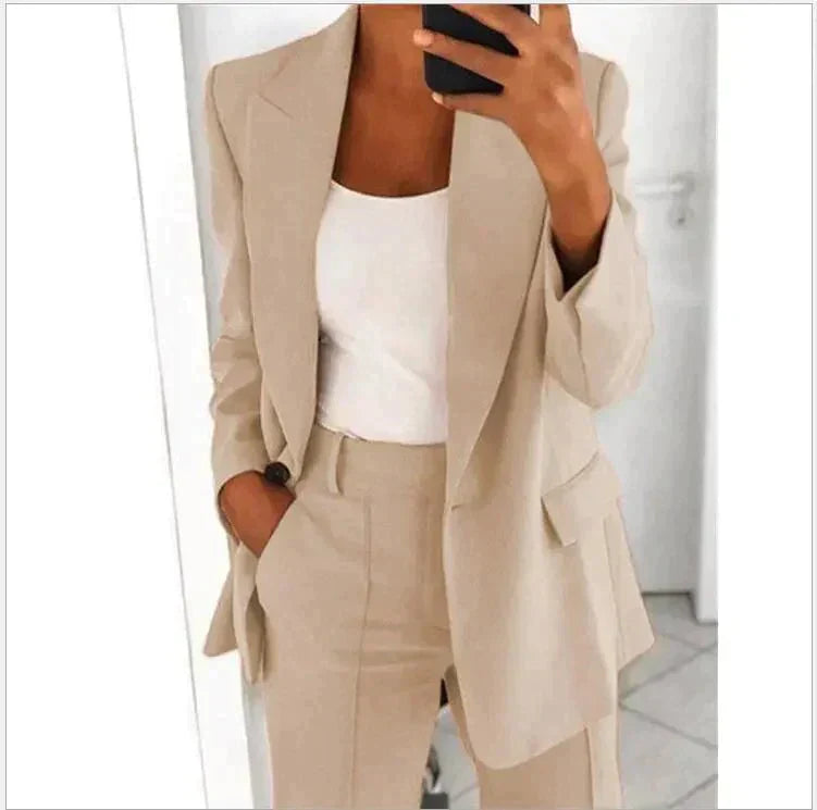 Delia -  Business Set Blazer en Broek