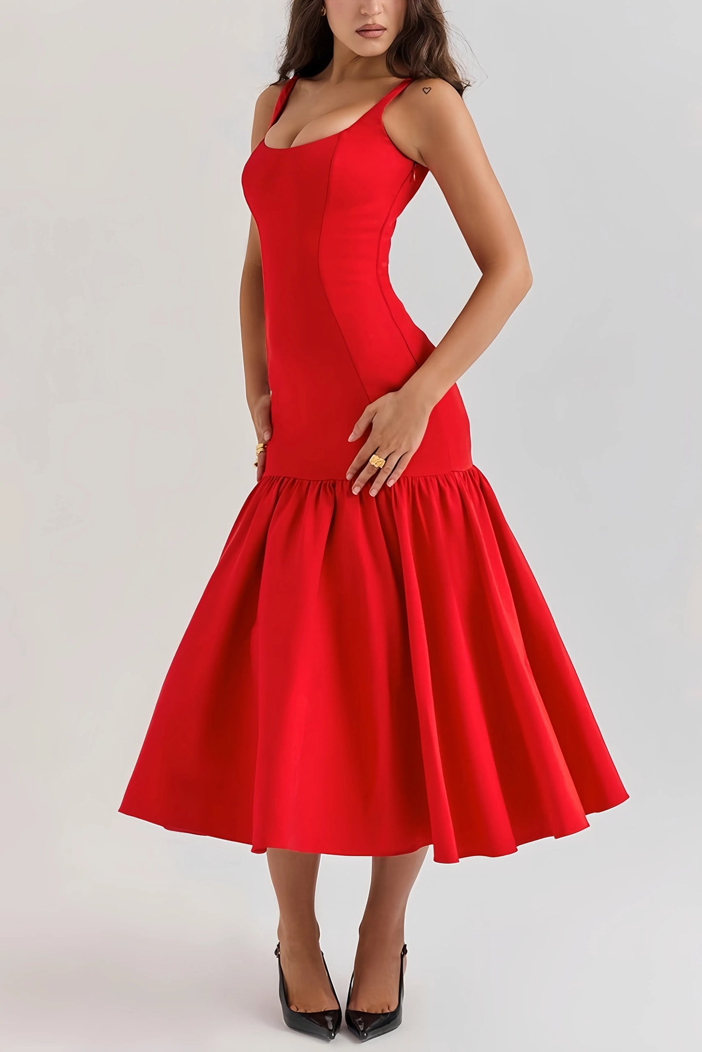 Elisia - Charmante Mouwloze Midi Jurk met Ruches