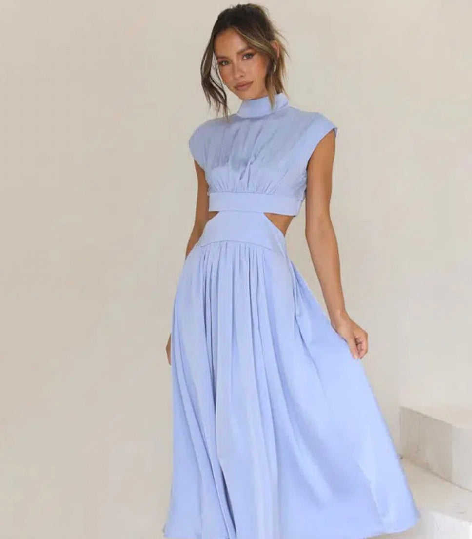 Ivanna - Jurk met cut out en hoge hals