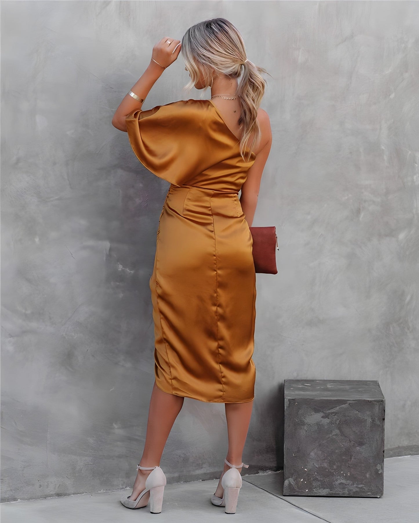 Luna - Chic Zijden One-Shoulder Jurk voor Dames