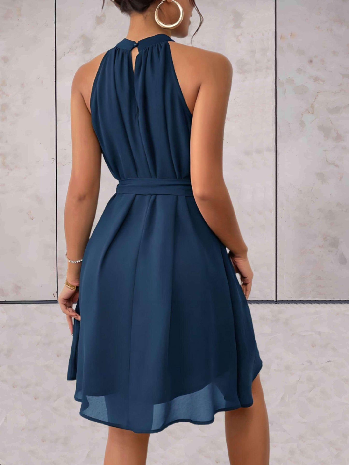 Zorina - Mouwloze Jurk met Riem voor Dames